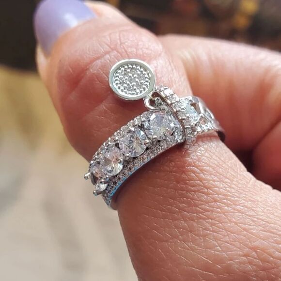 STERLING SILVER DIAMOND CHARM RING 💍 - Picture 5 of 8